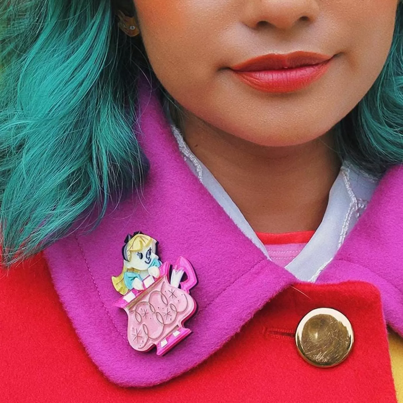 Erstwilder Always Tea Time, Alice Brooch* Brooches