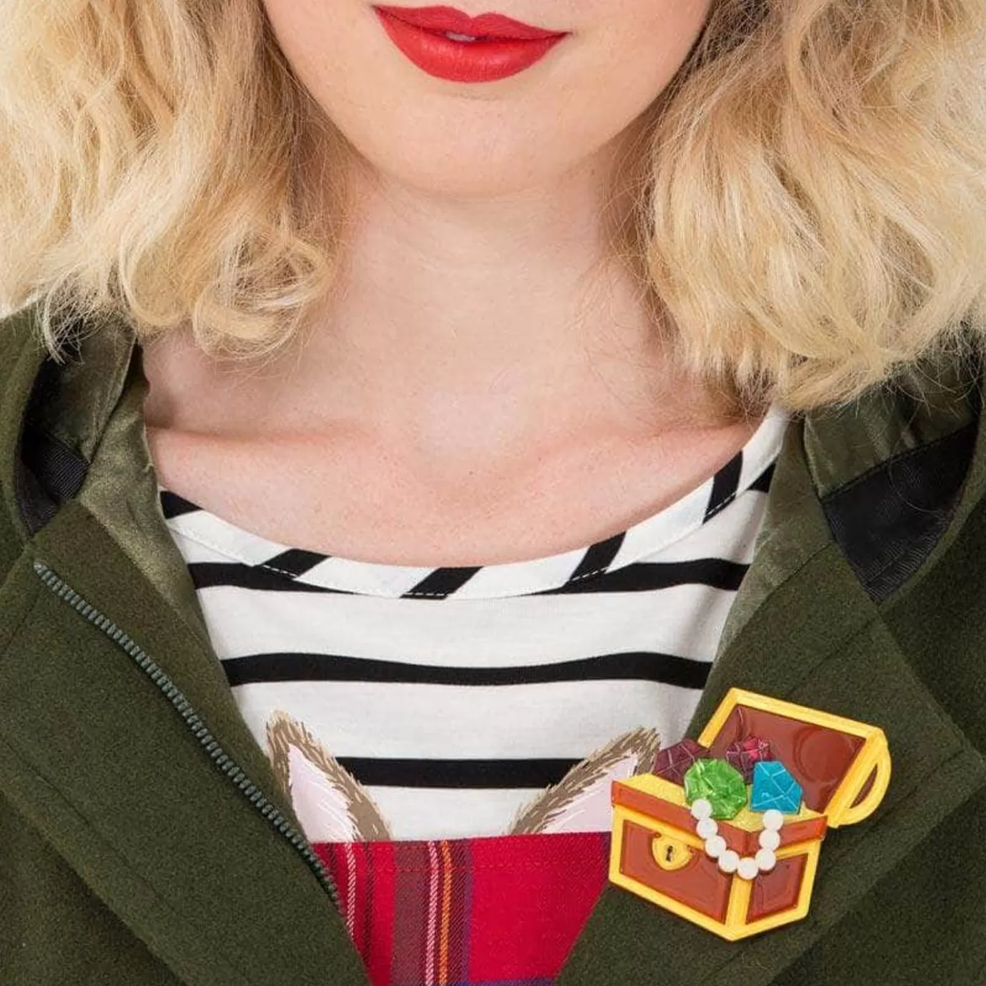 Erstwilder Bootylicious Treasure Chest Brooch* Brooches