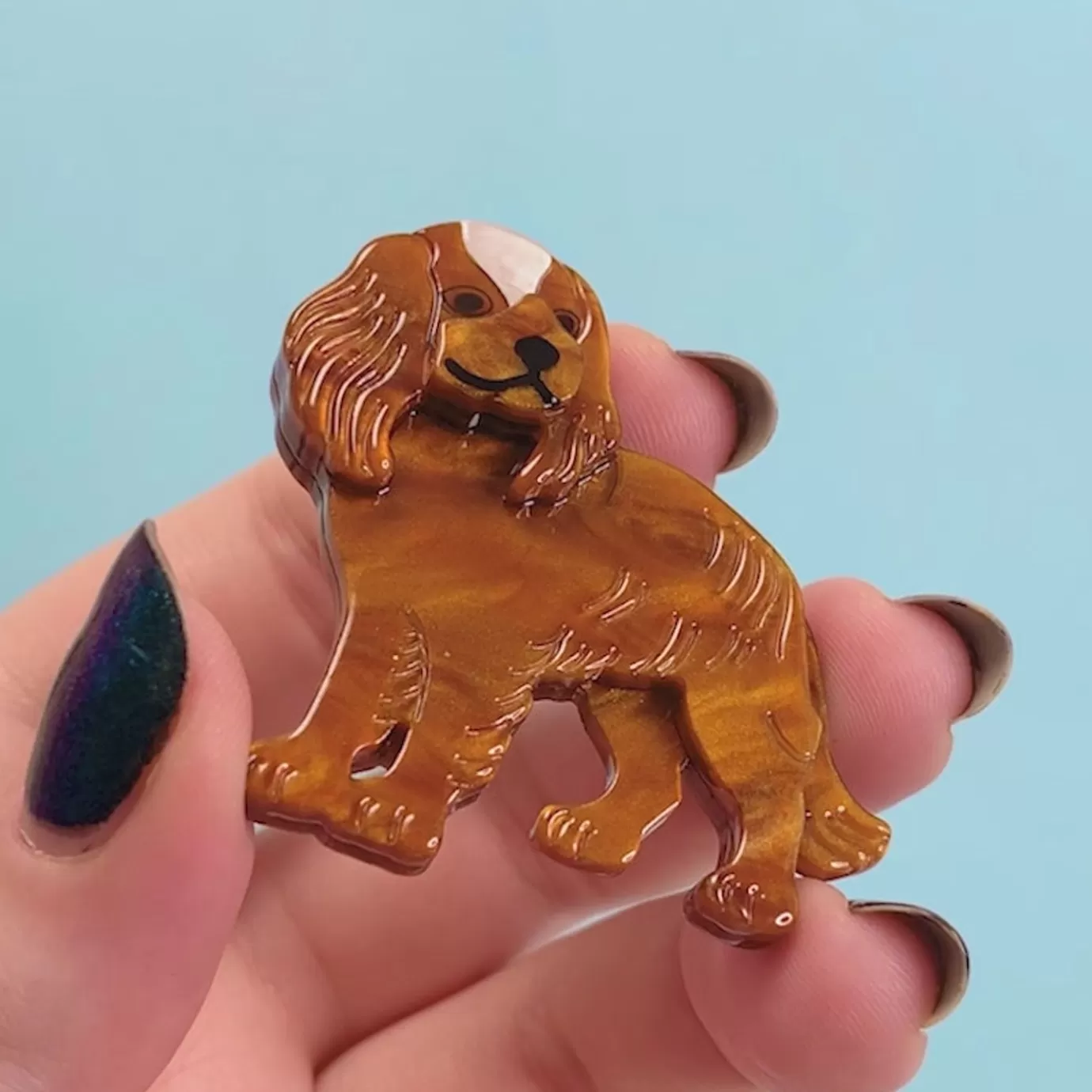 Erstwilder Charles Iii Mini Brooch* Brooches