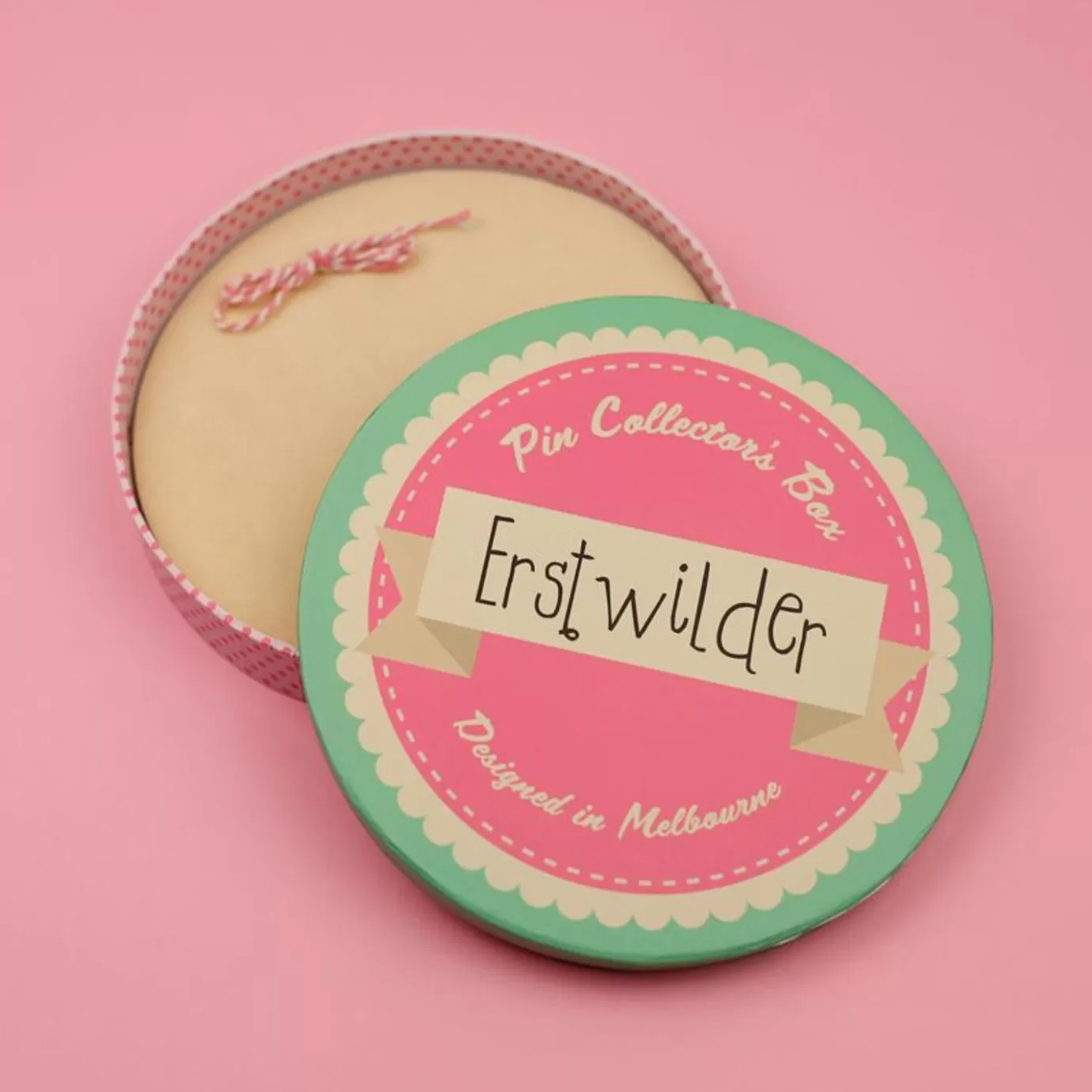 Erstwilder Enamel Pin Collectors Box (Cream)* Components