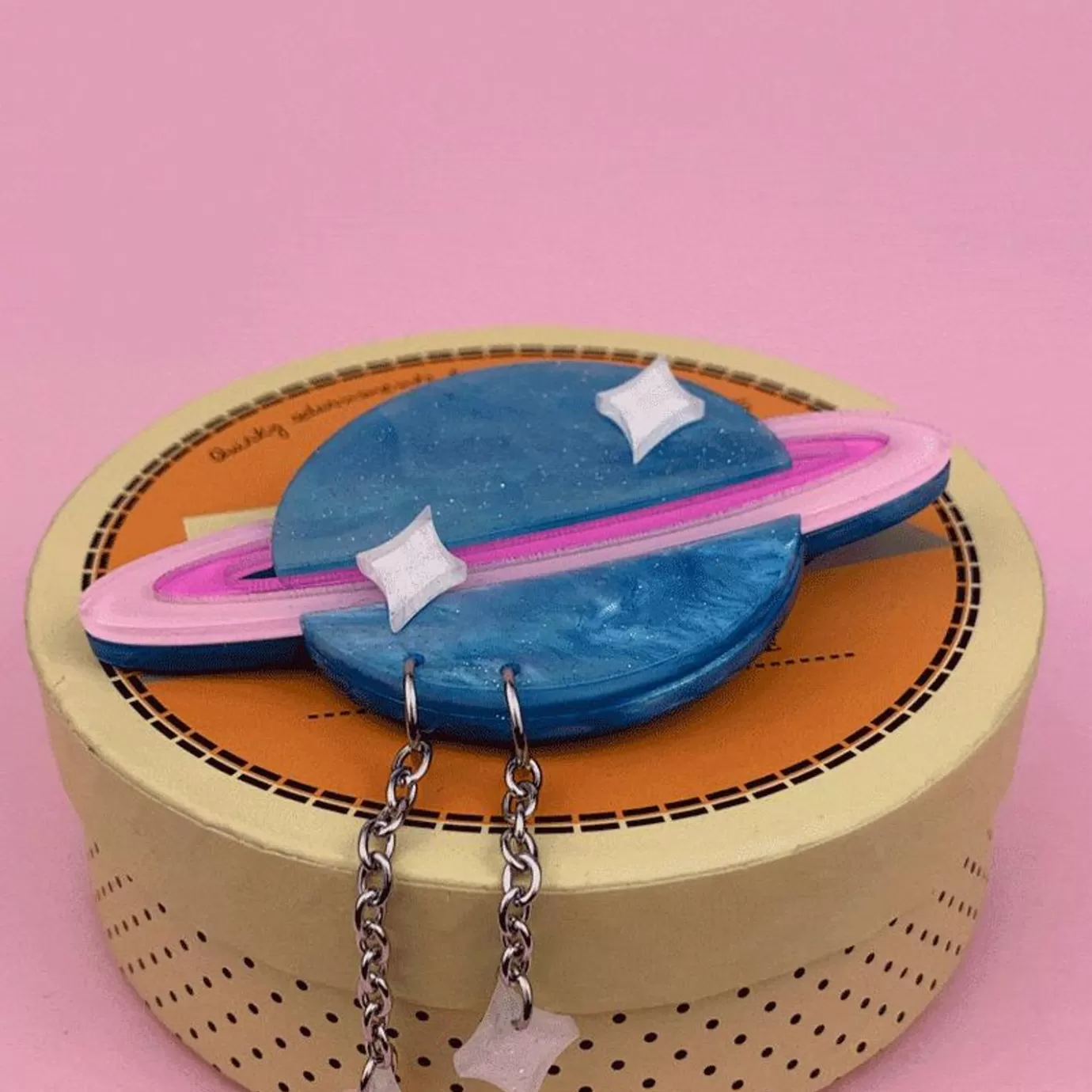 Erstwilder God Of Time Brooch* Brooches