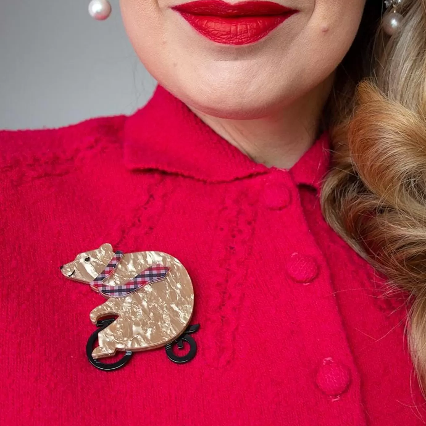 Erstwilder Grouchy Bear Brooch* Brooches