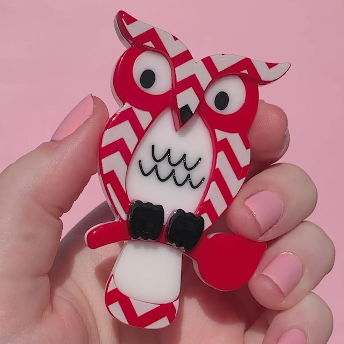Erstwilder Howard'S Hoot Brooch* Brooches