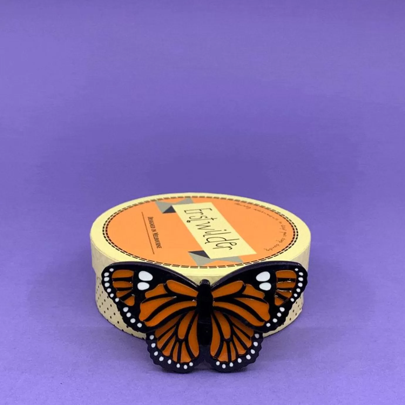 Erstwilder Prince Of Orange Brooch* Brooches