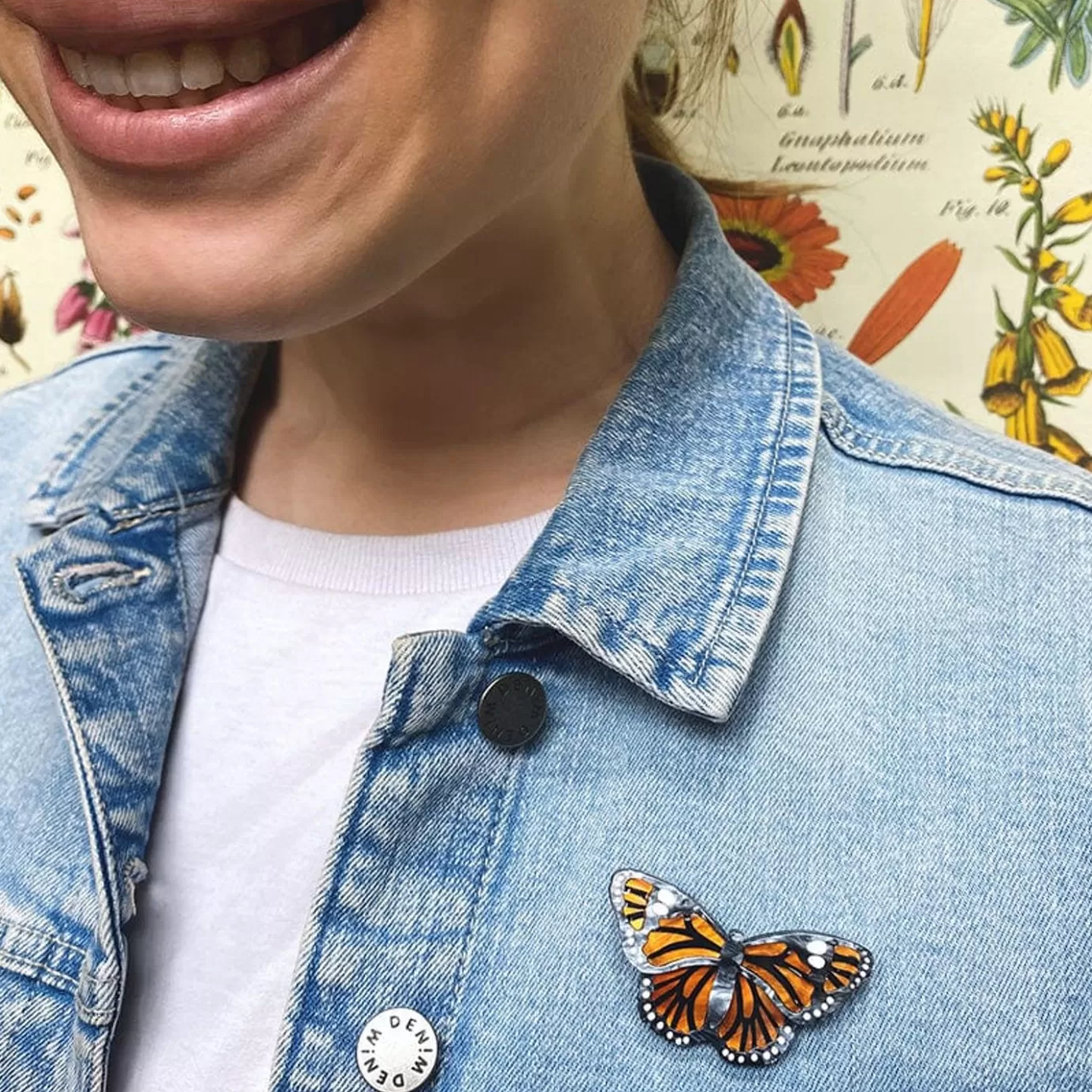 Erstwilder Prince Of Orange Mini Brooch* Brooches