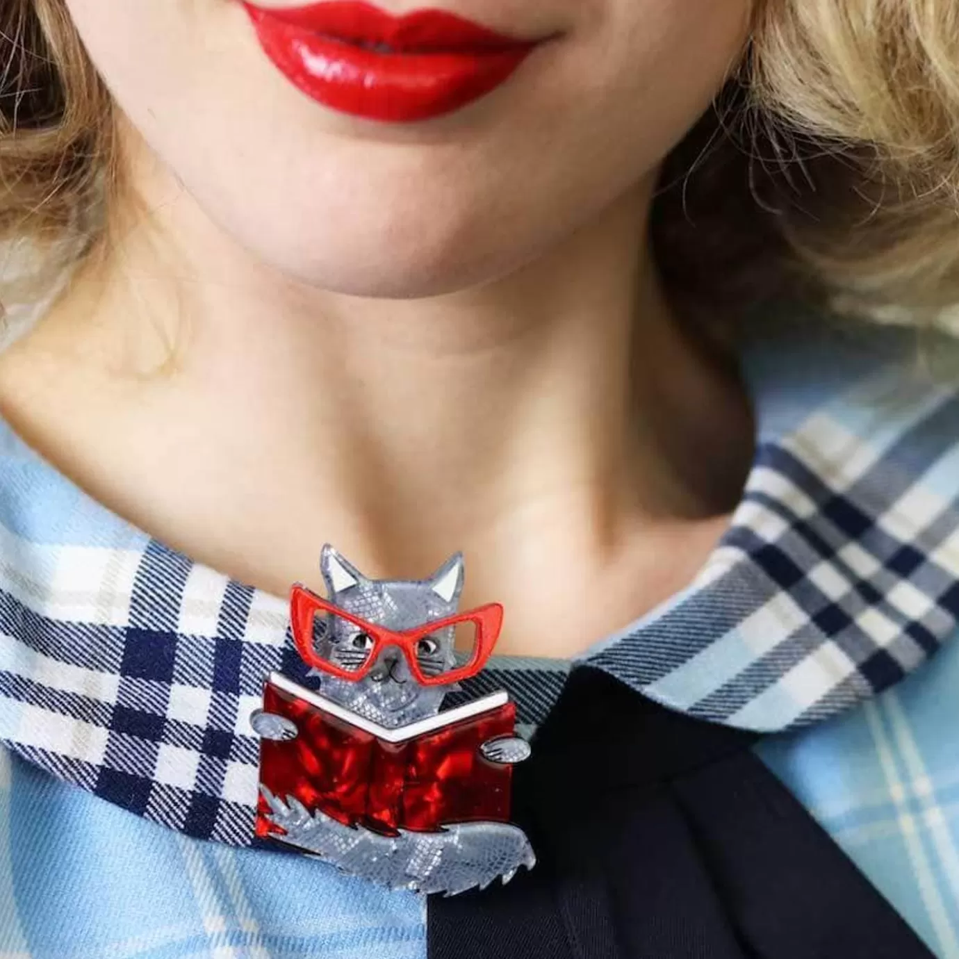 Erstwilder Puss In Books Brooch* Brooches