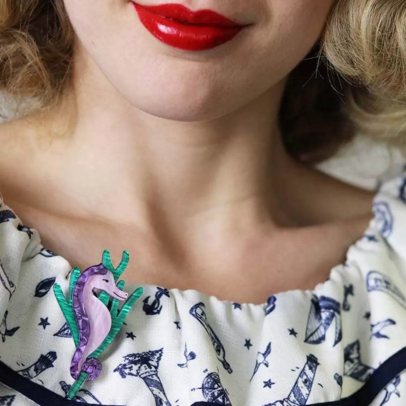 Erstwilder Sandy The Shy Seahorse Brooch* Brooches