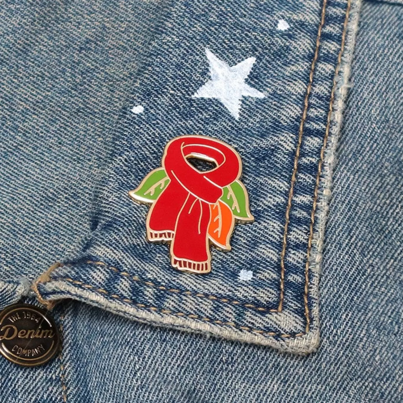 Erstwilder Scarf Souvenir Enamel Pin* Enamel Pins