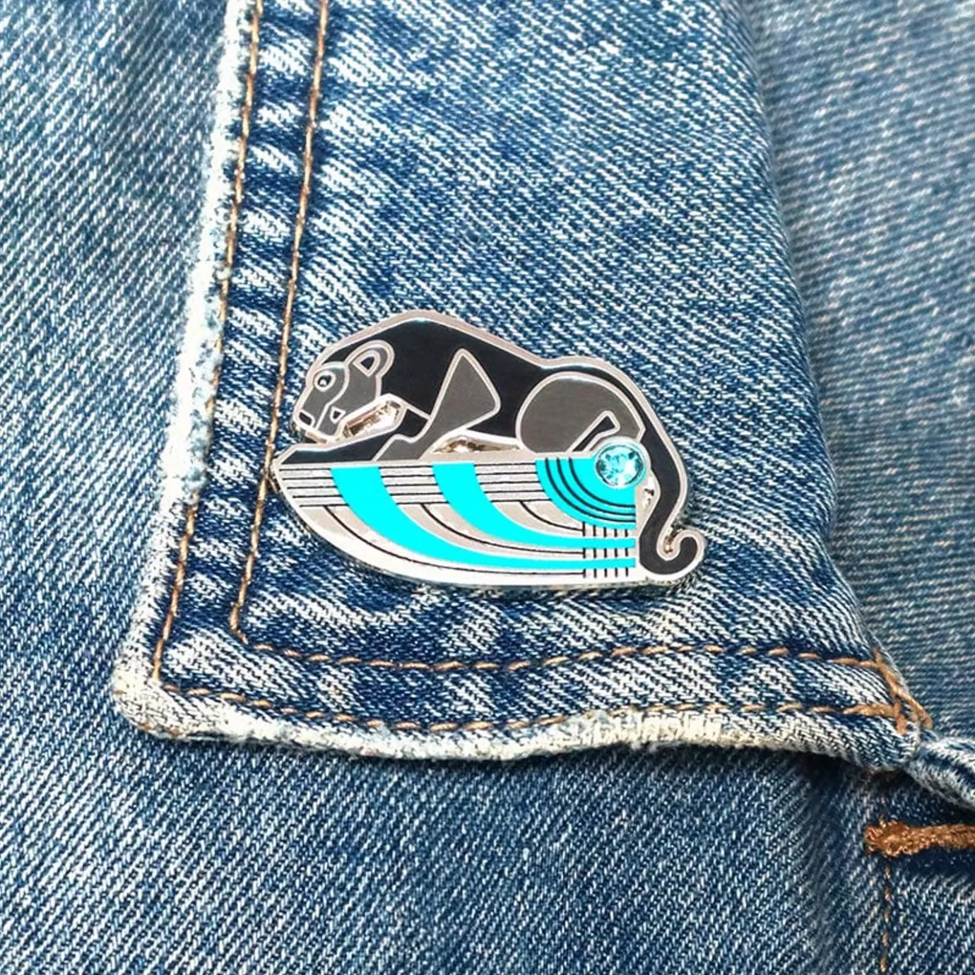 Erstwilder The Panther'S Embrace Enamel Pin* Enamel Pins